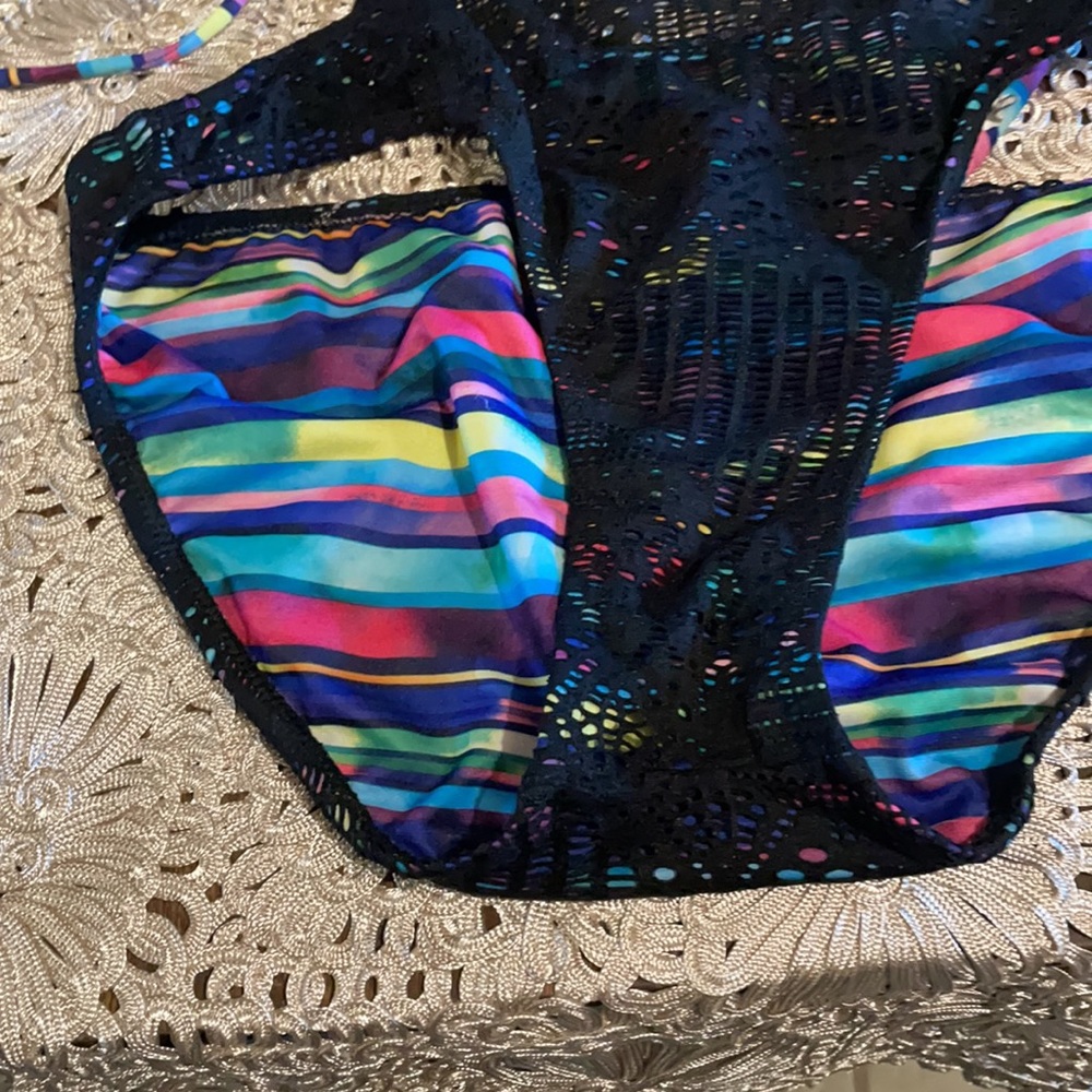 New bathing suit - Picture 3 of 4